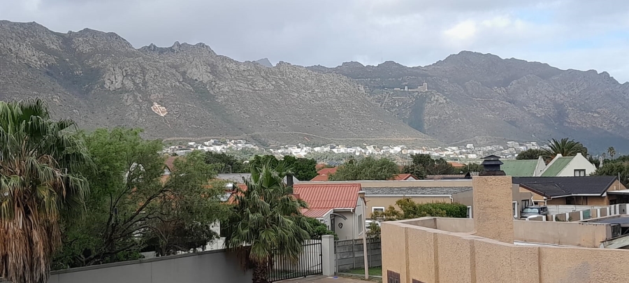 5 Bedroom Property for Sale in Onverwacht Western Cape